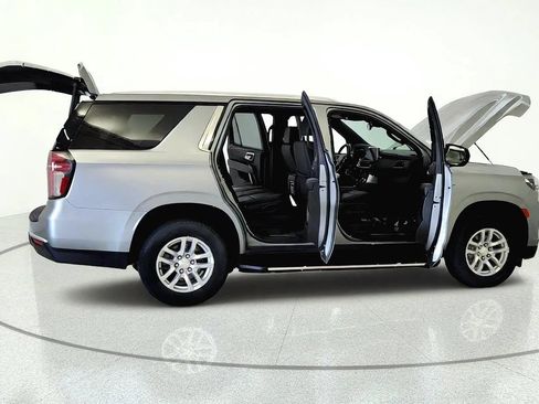 Used 2023 Chevrolet Tahoe LT AWD/4WD image 12
