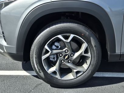 New 2026 Chevrolet Trax LT w/ Driver Confidence Package