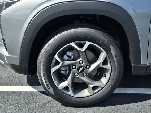 New 2026 Chevrolet Trax LT w/ Driver Confidence Package image 4