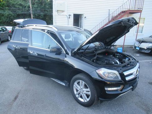 Used 2014 Mercedes-Benz GL 450 4MATIC image 9