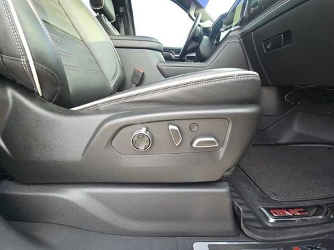 Used 2022 GMC Sierra 1500 AT4X image 18