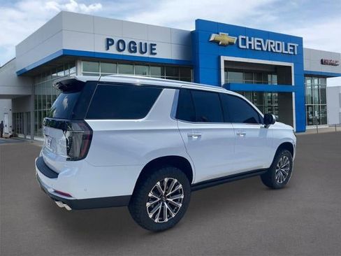 Used 2026 Chevrolet Tahoe High Country AWD/4WD image 2