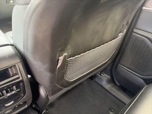 Used 2023 Jeep Grand Cherokee Limited image 21