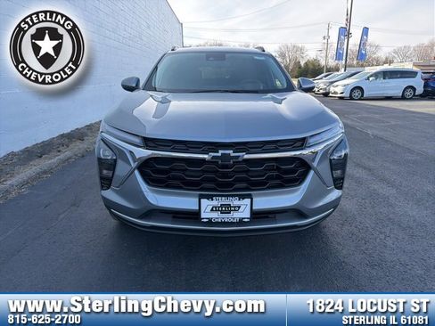 New 2026 Chevrolet Trax LT w/ LT Convenience Package image 8