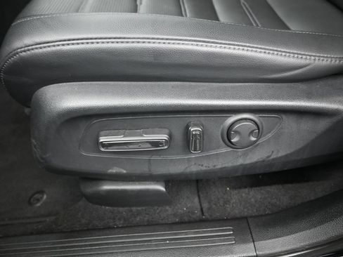 Used 2023 Honda CR-V EX-L image 20