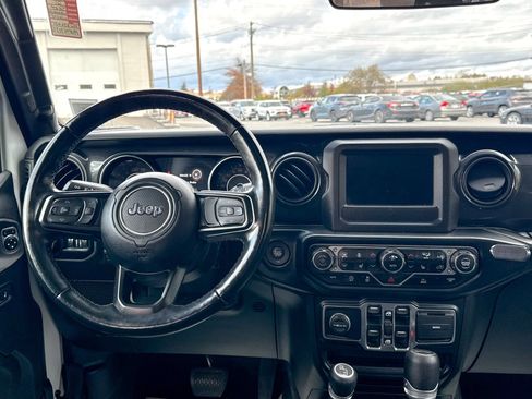 Used 2021 Jeep Wrangler Unlimited Sport image 24