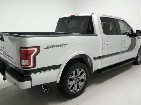 Used 2017 Ford F150 XLT w/ Equipment Group 302A Luxury RWD image 4