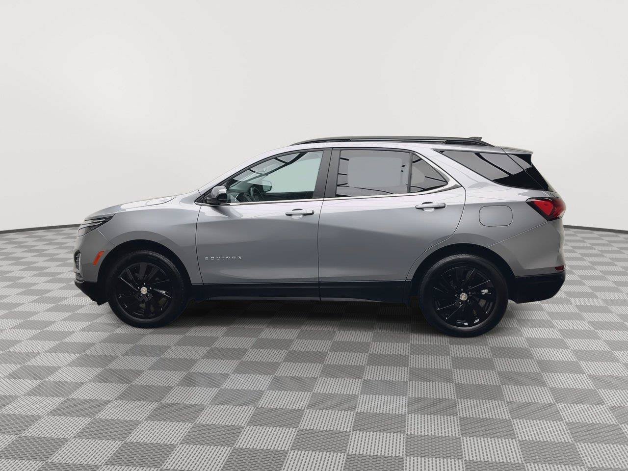 Certified 2024 Chevrolet Equinox LT w/ LPO, Floor Liner Package AWD/4WD image 38
