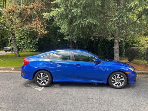 Used 2016 Honda Civic EX image 11