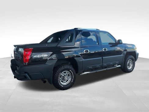 Used 2004 Chevrolet Avalanche 2500 w/ Preferred Equipment Group AWD/4WD image 5