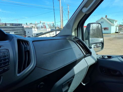 Used 2019 Ford Transit 250 148 Medium Roof image 18
