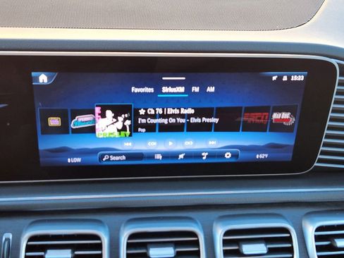 Used 2025 Mercedes-Benz GLE 350 4MATIC image 17