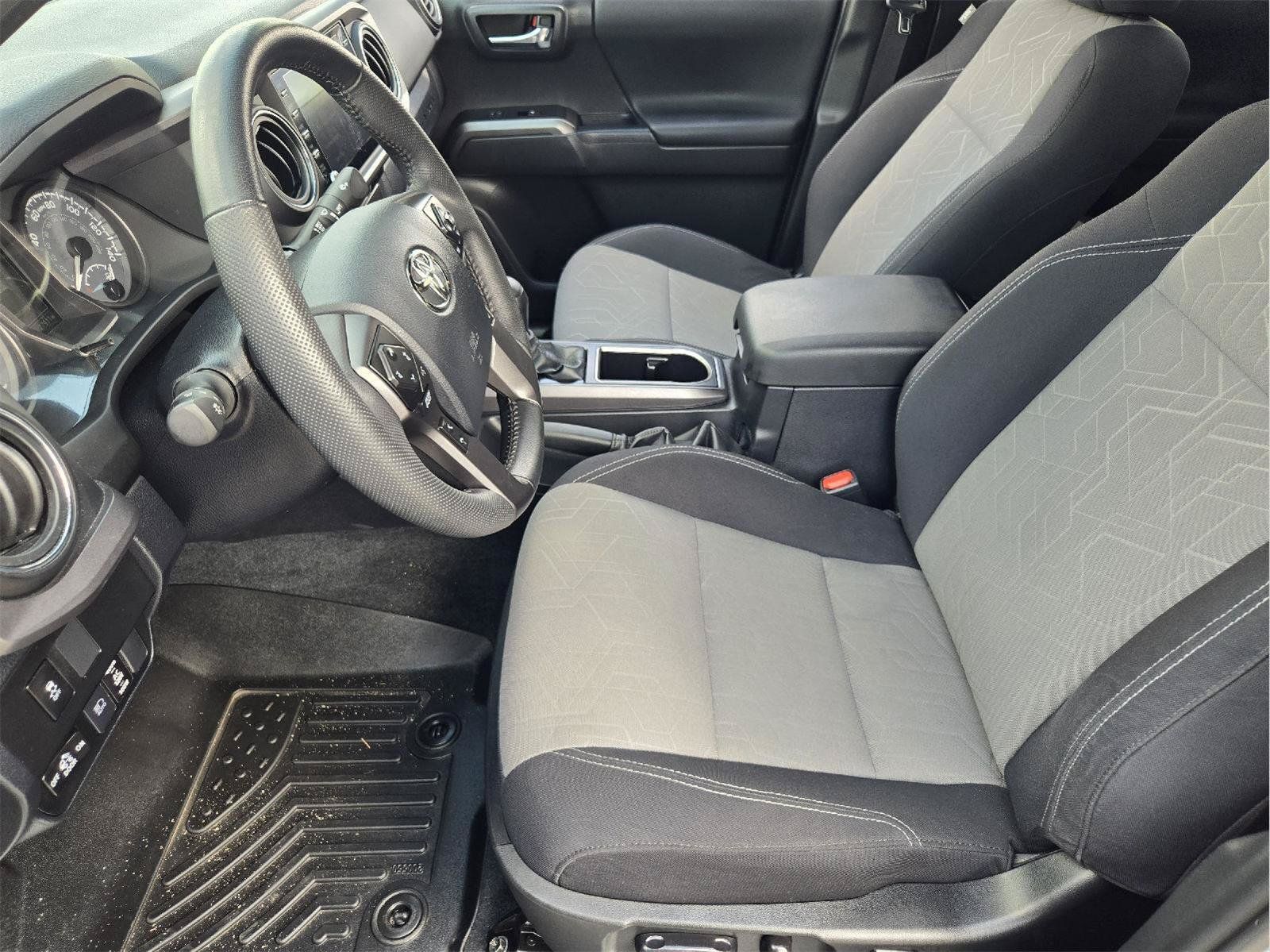 Used 2023 Toyota Tacoma TRD Sport w/ Technology Package RWD image 13