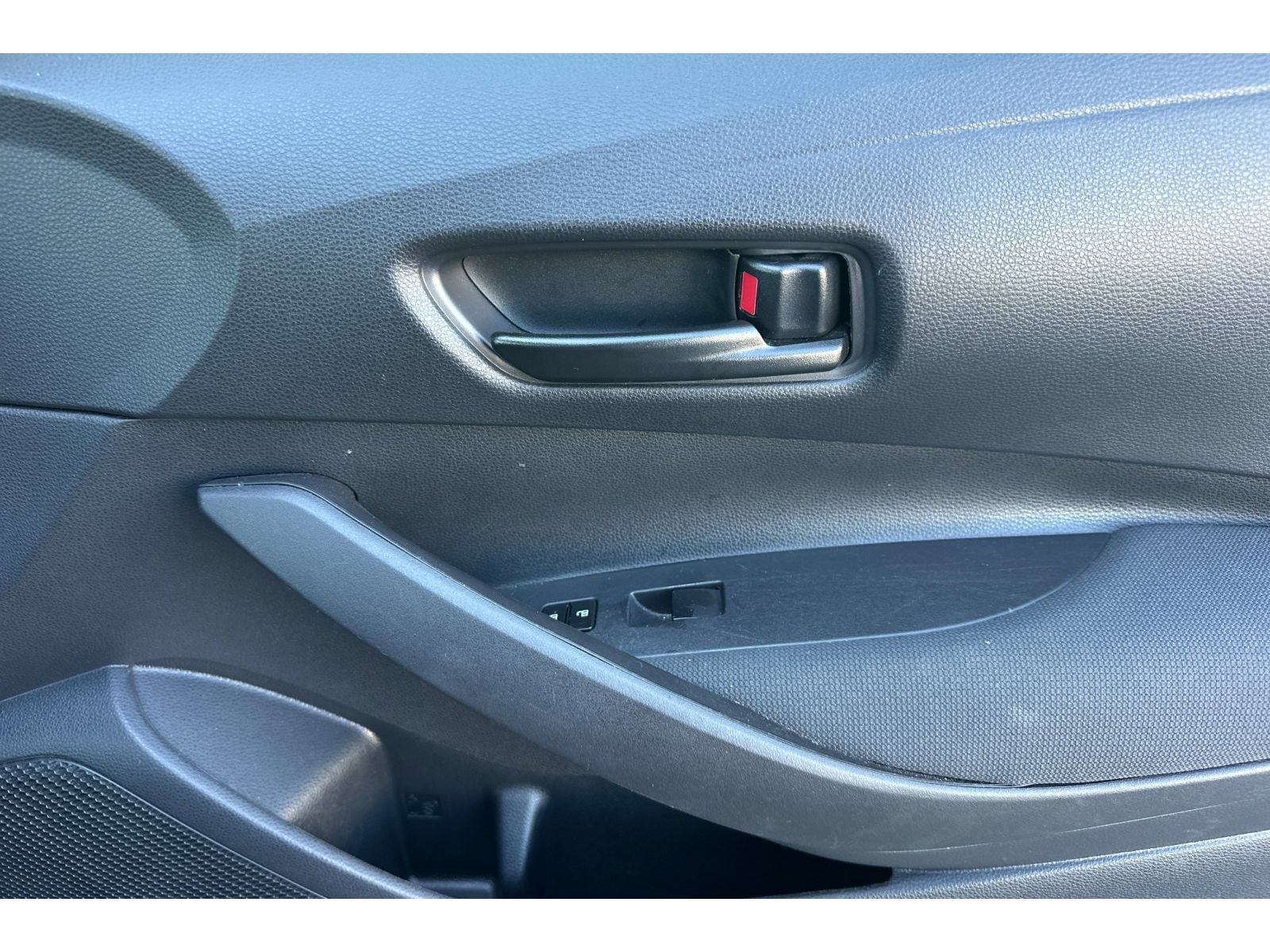 Certified 2024 Toyota Corolla LE FWD image 18