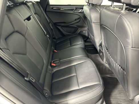 Certified 2025 Porsche Macan image 29
