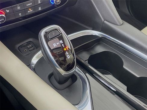 Used 2021 Buick Enclave Essence w/ Sound and Sites Package image 21