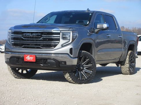 New 2026 GMC Sierra 1500 SLT w/ SLT Convenience Package image 8