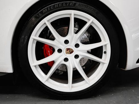 Used 2019 Porsche 911 Targa 4 GTS w/ GTS Interior Package AWD/4WD image 47