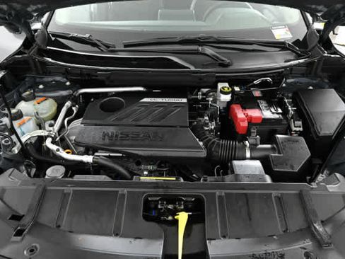 Used 2025 Nissan Rogue SV FWD image 31