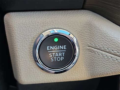 Used 2024 Ford Expedition Max Limited image 17