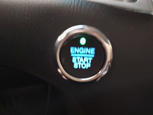 Used 2021 Ford Edge SEL image 22