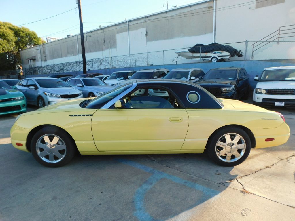 Used 2002 Ford Thunderbird RWD image 4