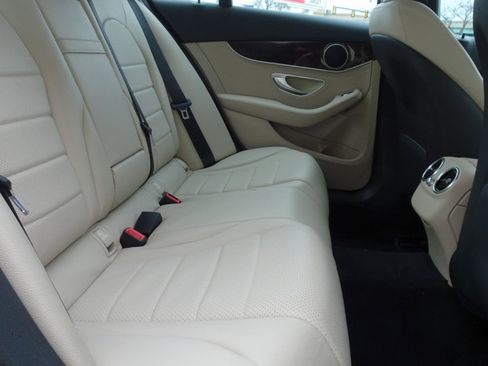 Used 2016 Mercedes-Benz C 300 Sedan image 13