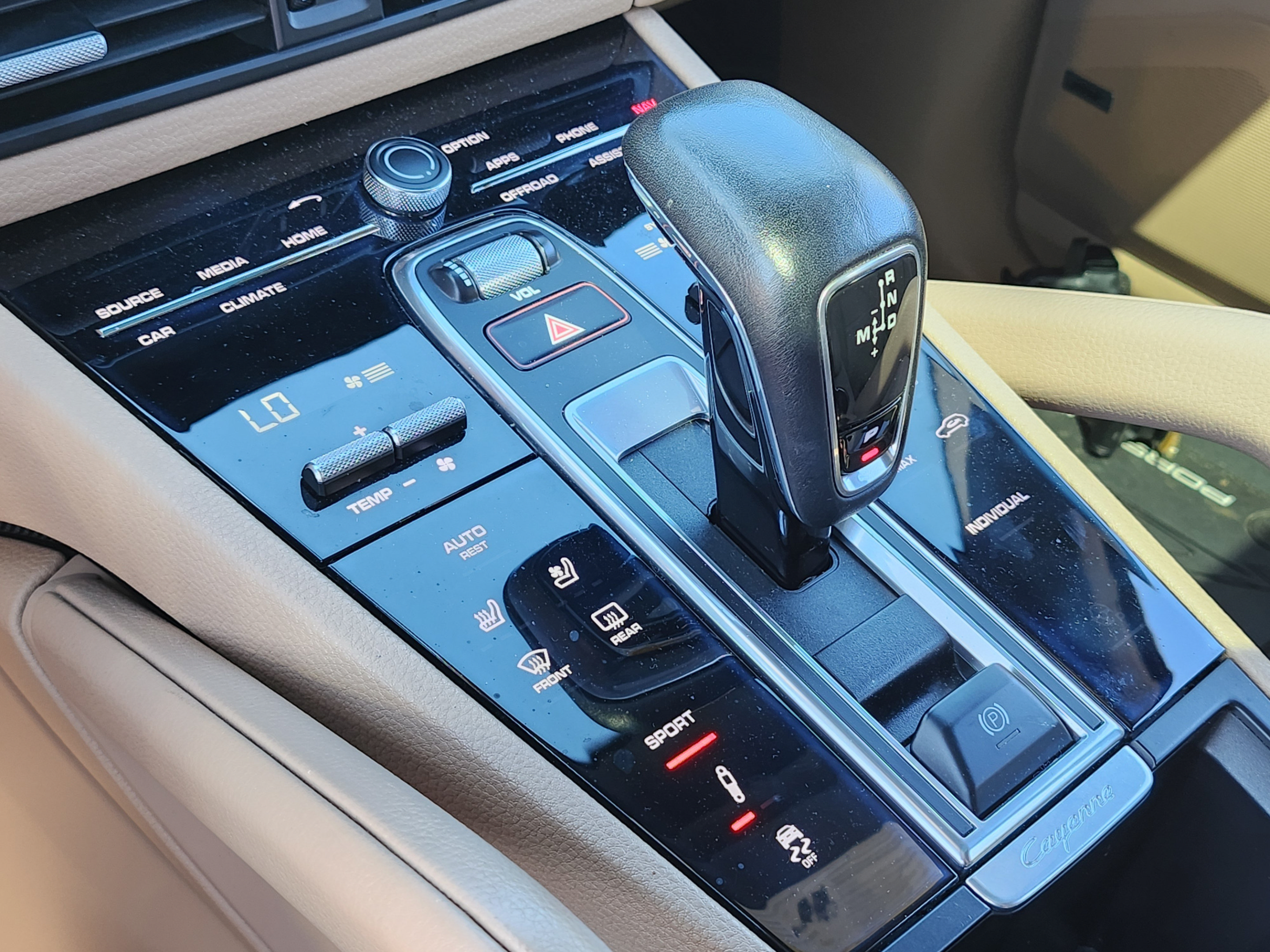 Used 2019 Porsche Cayenne S AWD/4WD image 22