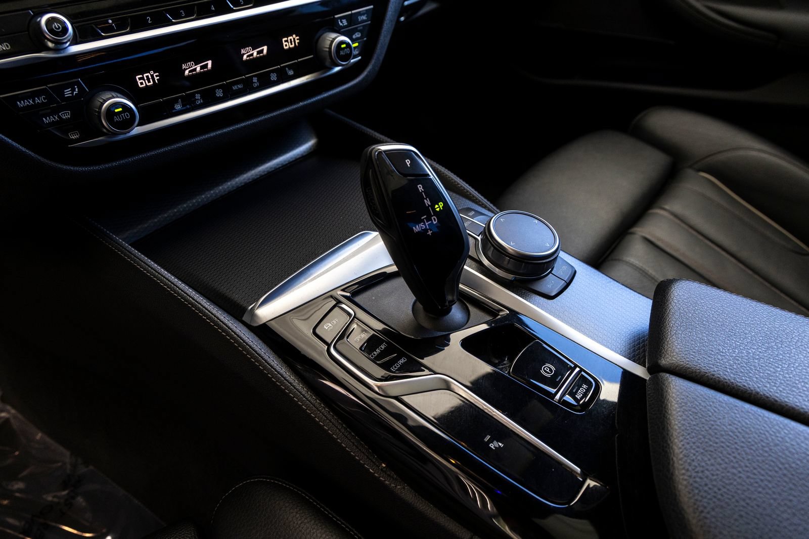 Used 2023 BMW 540i w/ M Sport Package RWD image 15