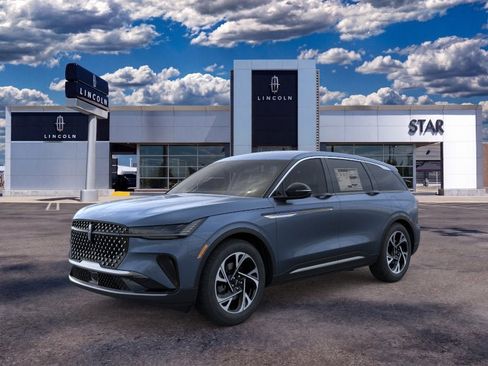 New 2026 Lincoln Nautilus Premier AWD/4WD image 1