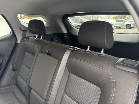 Used 2024 GMC Terrain SLE image 14