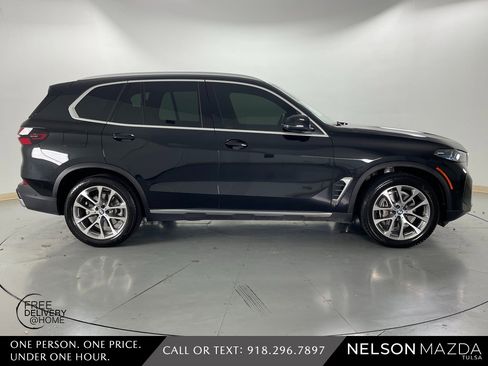 Used 2024 BMW X5 xDrive40i w/ Premium Package image 5