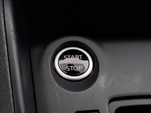 Used 2025 Nissan Kicks Play S image 13