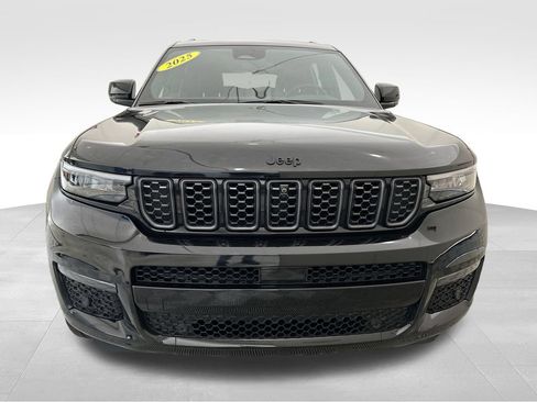 Used 2025 Jeep Grand Cherokee L Summit AWD/4WD image 9