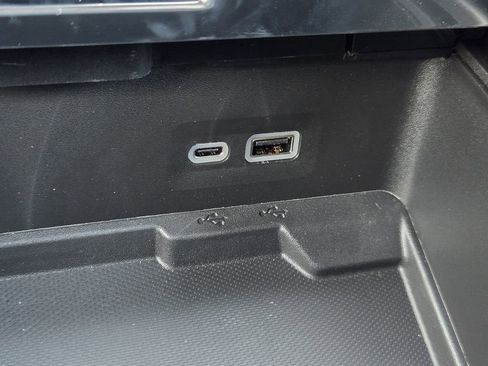 New 2026 GMC Yukon XL Denali w/ Sun & Power Step Package image 32