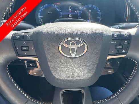 Used 2024 Toyota Crown Platinum AWD/4WD image 15