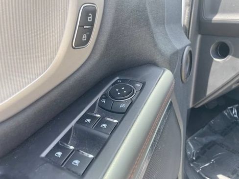 Used 2025 Ford Expedition Max Active AWD/4WD image 22