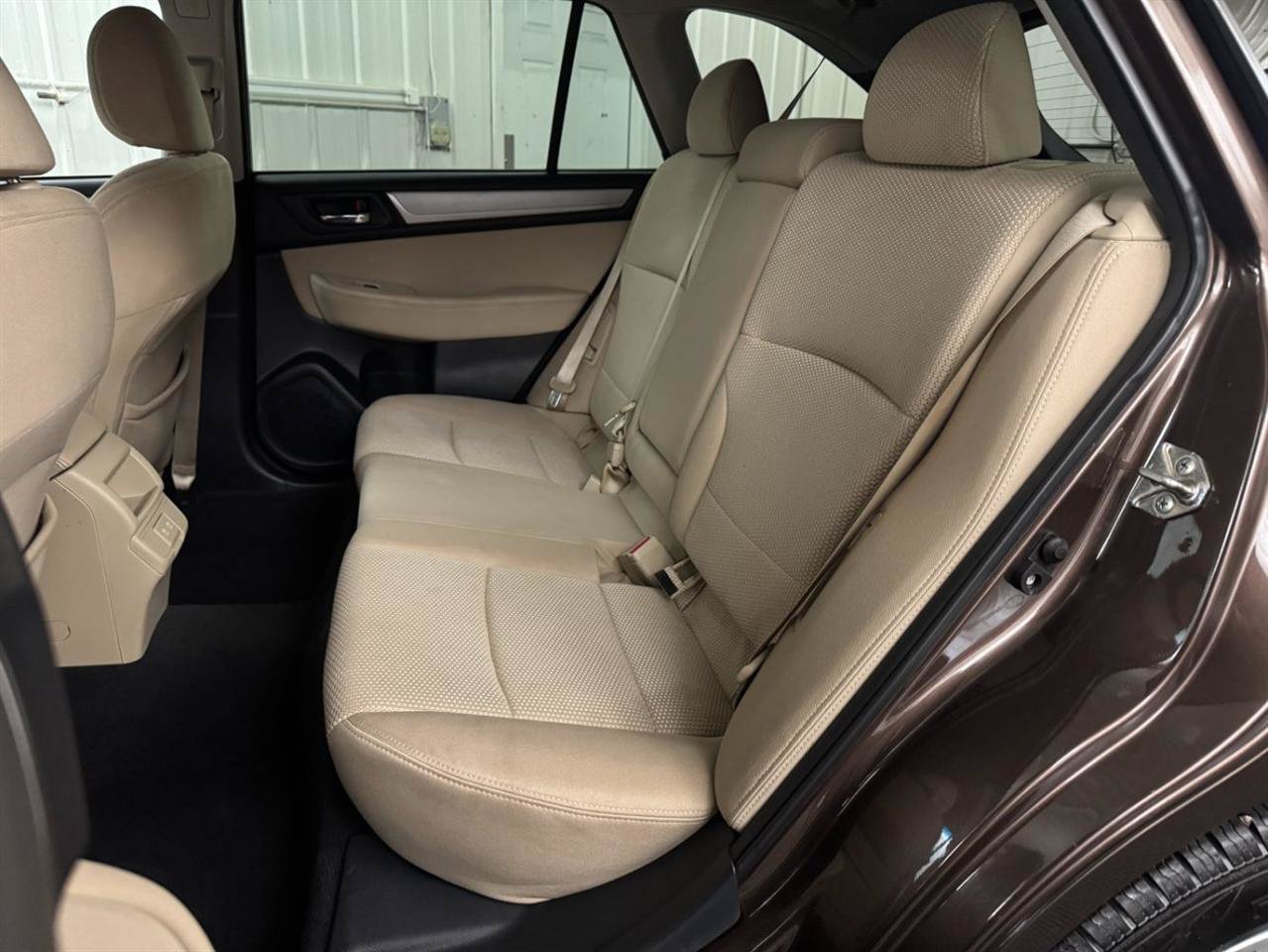 Used 2019 Subaru Outback 2.5i Premium AWD/4WD image 8