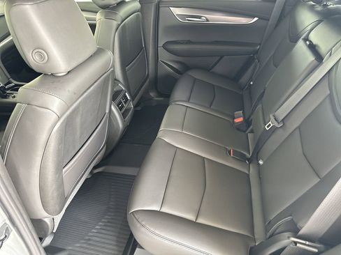 New 2026 Cadillac XT5 Luxury image 28