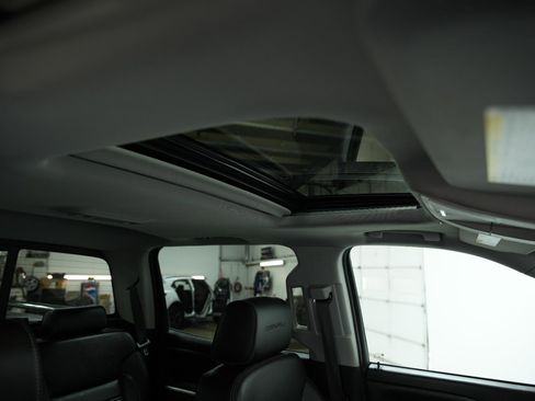 Used 2018 GMC Sierra 1500 Denali w/ Denali Ultimate Package image 20