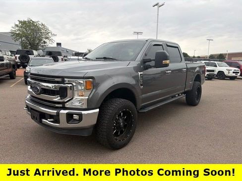 Used 2022 Ford F250 XLT w/ XLT Premium Package AWD/4WD image 1