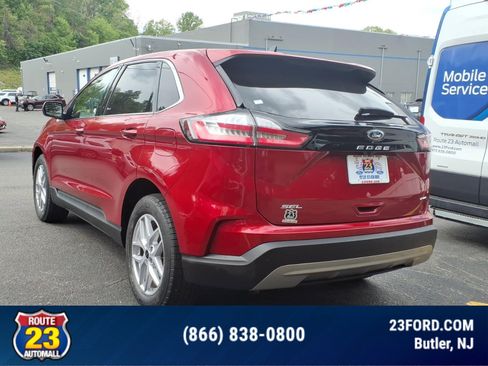 Certified 2024 Ford Edge SEL w/ Convenience Package AWD/4WD image 6