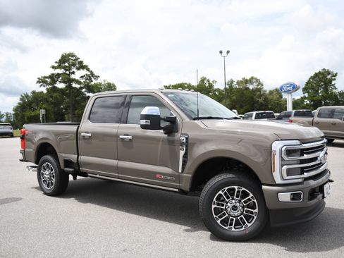 New 2026 Ford F250 Platinum w/ Platinum Plus Package AWD/4WD image 1