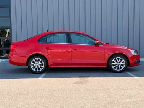 Used 2014 Volkswagen Jetta SE FWD image 4