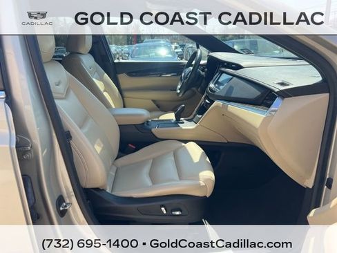 Used 2017 Cadillac XT5 FWD image 7
