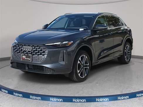 New 2025 Audi Q5 Premium image 7