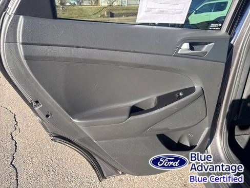 Used 2020 Hyundai Tucson SE w/ Cargo Package image 38