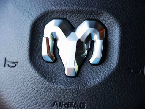 Used 2025 RAM 2500 Big Horn AWD/4WD image 35