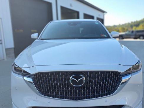 New 2025 MAZDA CX-5 Signature image 2