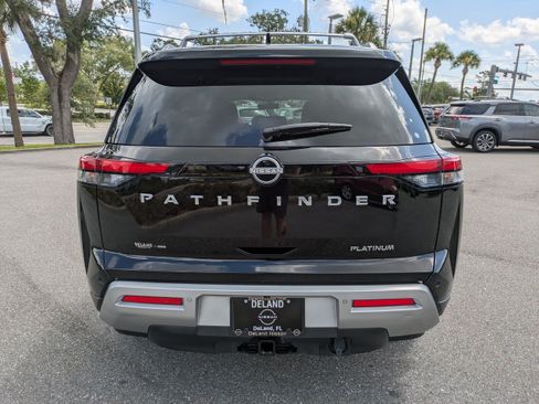 Certified 2024 Nissan Pathfinder Platinum w/ Cargo Package FWD image 5
